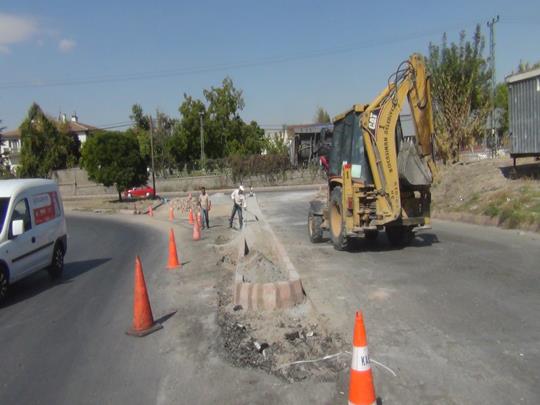  SANAYİMİZİN ŞEKER GİRİŞİNDE KAVŞAK DÜZENLEMESİ YAPILDI