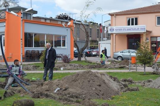  YENİ SANAYİMİZDE PARK BAHÇE ÇALIŞMALARI