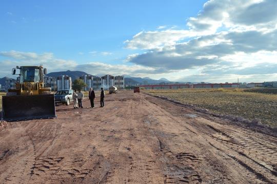  Oto Servisleri Sitemizin saha beton döküm işleri kazasız belasız bitmiştir.