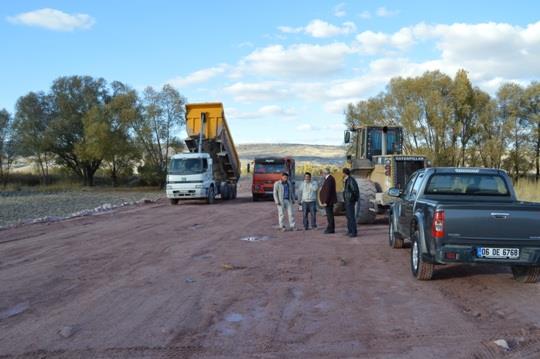  Oto Servisleri Sitemizin saha beton döküm işleri kazasız belasız bitmiştir.