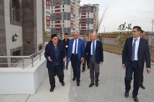 Kocasinan Belediye Başkanımız Sayın Ahmet ÇOLAKBAYRAKDAR Şeker TOKİ'yi ziyaret etti.