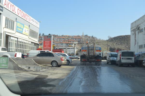 SANAYİMİZDE KORONA VİRÜSÜNÜ ÖNLEMEK İÇİN  DEZENFEKTE YAPILDI