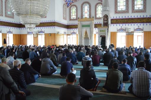 ODAMIZ VE İMAM-I GAZALİ VAKFI TARAFINDAN  CAMİLERİMİZDE YASİN-İ ŞERİF OKUTUP HELVA DAĞITIMI YAPTIK