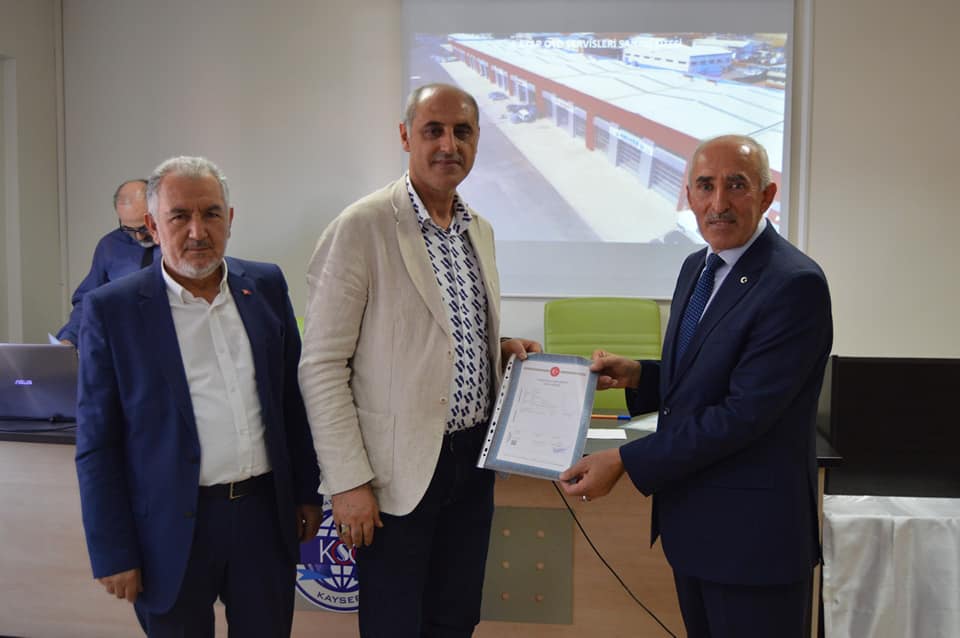 1.Etap Oto Servisleri Sanayi Sitemizin birinci grup üyelerimizin tapularını teslim ettik. 