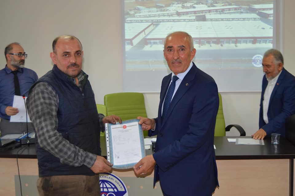 1.Etap Oto Servisleri Sanayi Sitemizin birinci grup üyelerimizin tapularını teslim ettik. 