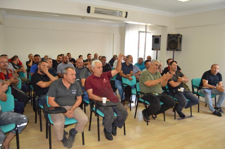 Yeni sanayi girişinde yapılacak Alt Geçit ile ilgili bilgilendirme ve istişare toplantısı yapıldı.
