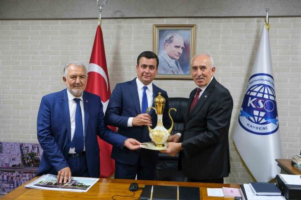 Yeni sanayi girişinde yapılacak Alt Geçit ile ilgili bilgilendirme ve istişare toplantısı yapıldı.