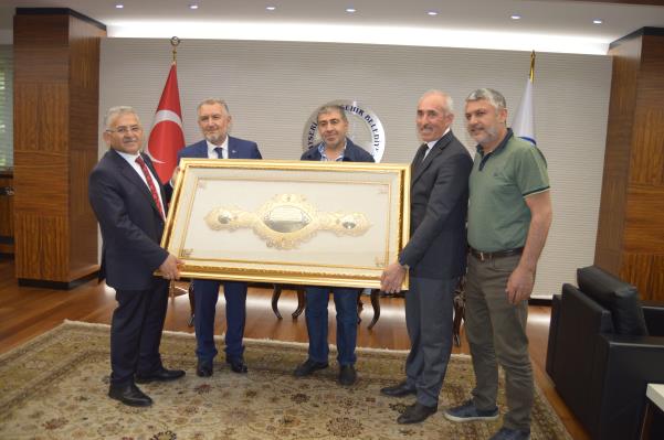 Kayseri Büyükşehir Belediye Başkanı Sayın Memduh BÜYÜKKILIÇ'a hayırlı olsun ziyareti