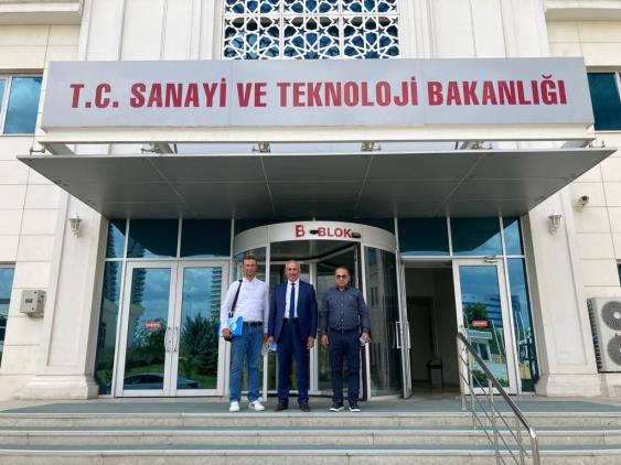 T.C SANAYİ VE TEKNOLOJİ BAKANLIĞINDA PROJELERİMİZ HAKKINDA BİLGİ VERİLDİ.