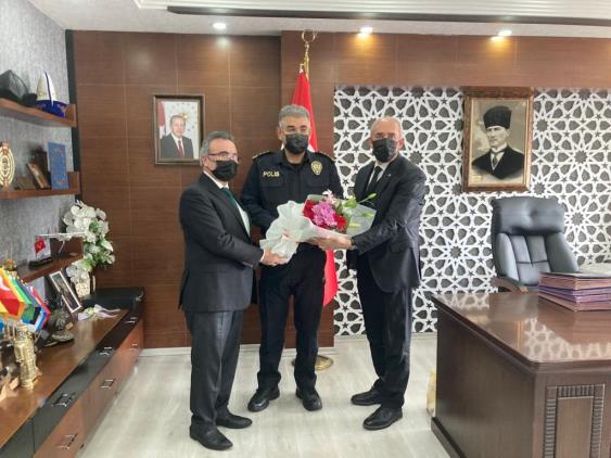 YENİ GÖREVE GELEN İL EMNİYET MÜDÜRÜNÜ ZİYARET ETTİK.