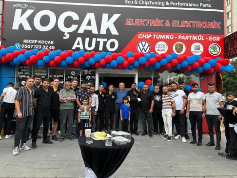 Başkanımız Şeyhi Odakır, Odamız üyesi Recep Koçak’ın Osman Kavuncu Mahallesi’nde açmış olduğu Koçak Auto Elektrik ve Elektronik adlı iş yerinin açılış törenine katıldı.